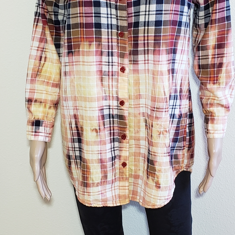 SALE Custom buttonup size small - Picture 6 of 9